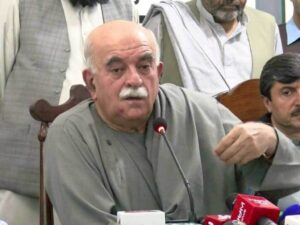 ہمارا ملک ہماری وجہ سے ناکامیوں کی طرف جارہا ہے: محمود خان اچکزئی